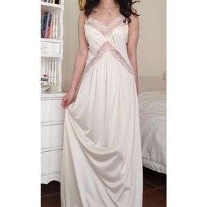 Vintage Maxi Nightgown Chemise 1970s